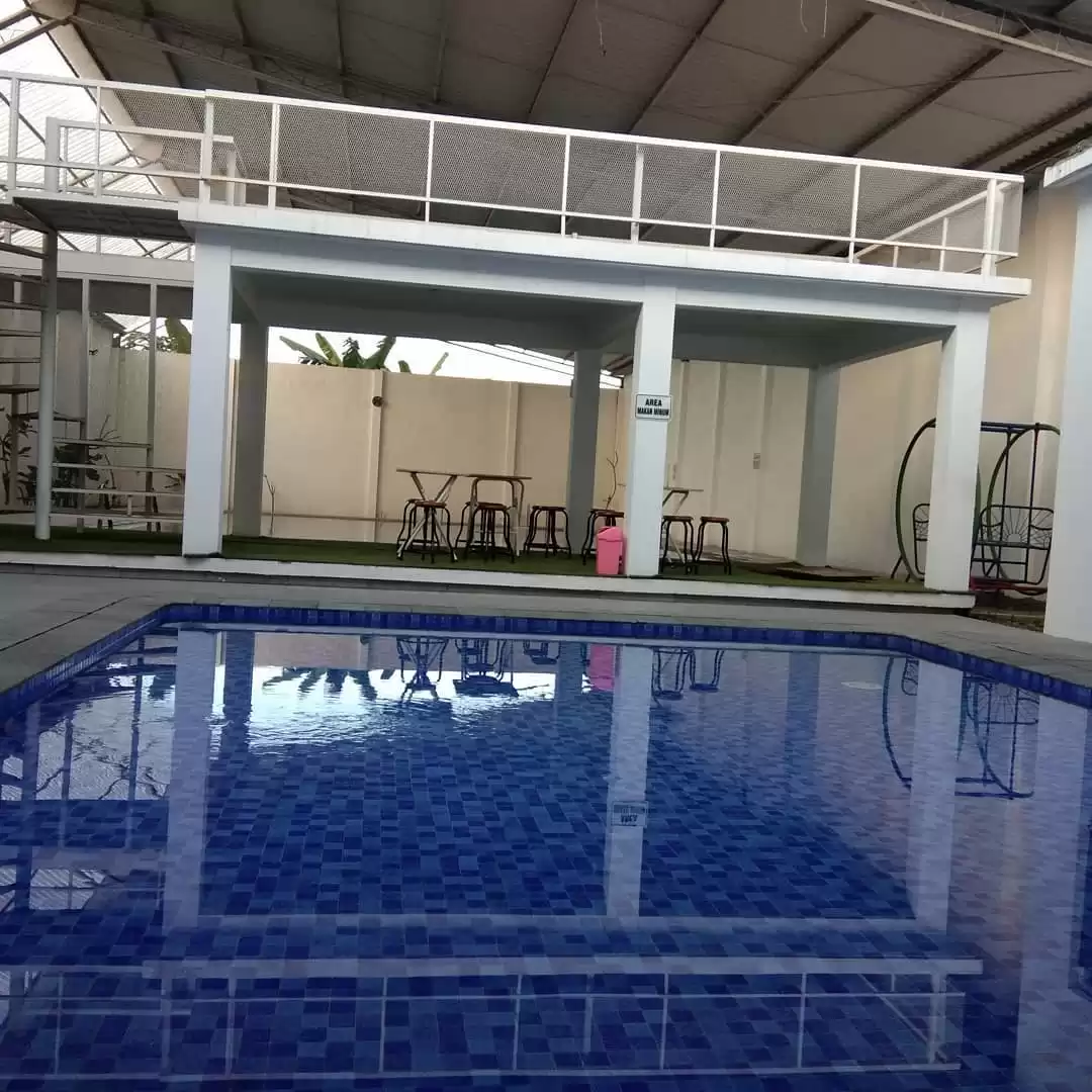 Dinar Swimming Pool - Kolam Renang Wanita, Muslimah dan Keluarga Solo